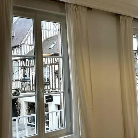 Le Petit Paris Compiègne